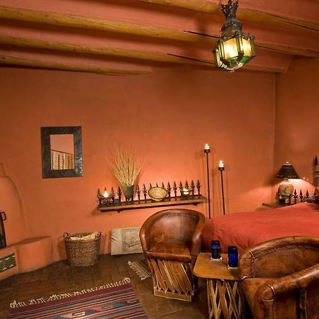 Adobe And Pines Inn Bed And Breakfast Ranchos de Taos Room photo