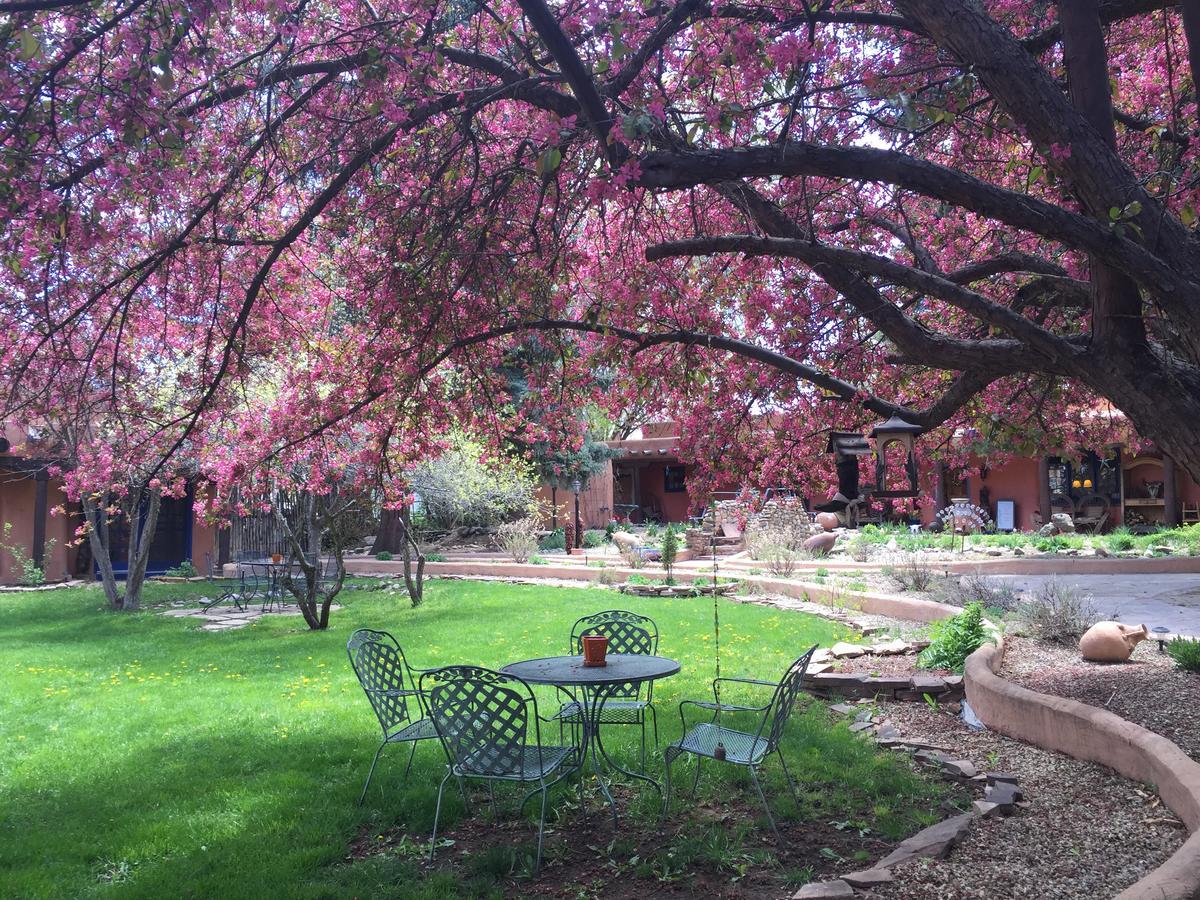 Adobe And Pines Inn Bed And Breakfast Ranchos de Taos Exterior photo