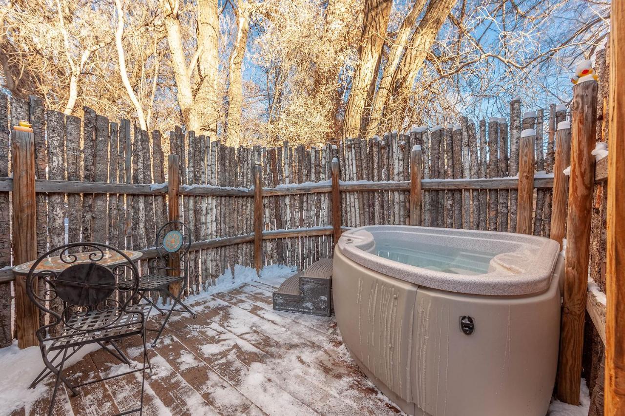 Adobe And Pines Inn Bed And Breakfast Ranchos de Taos Exterior photo