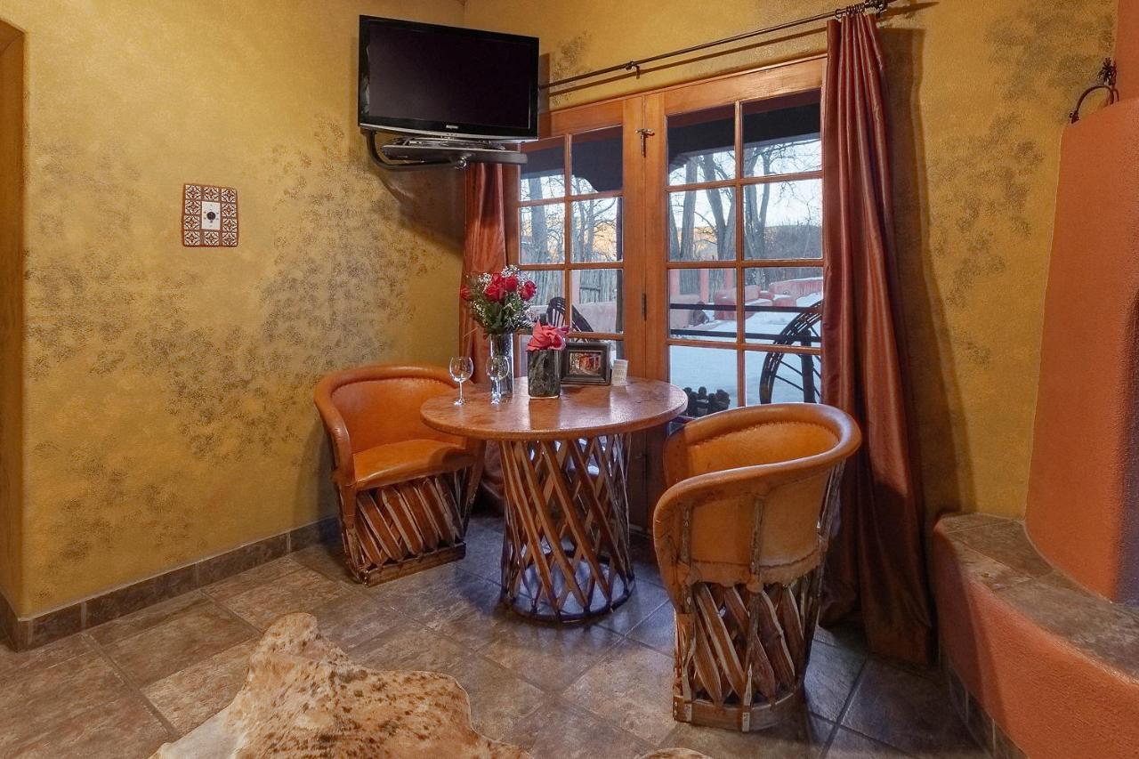 Adobe And Pines Inn Bed And Breakfast Ranchos de Taos Exterior photo